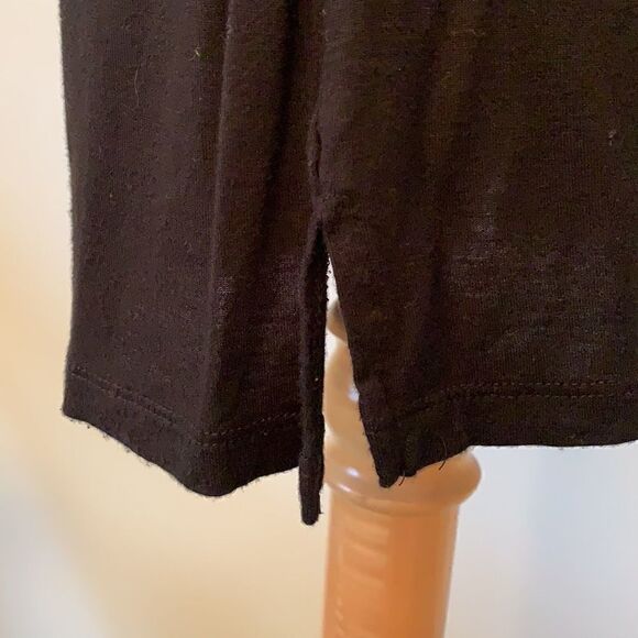 Black and Gold Shirt  - Picture 5 of 5